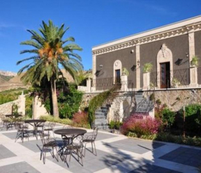 Отель Vecchia Dimora Resort  Чентурипе